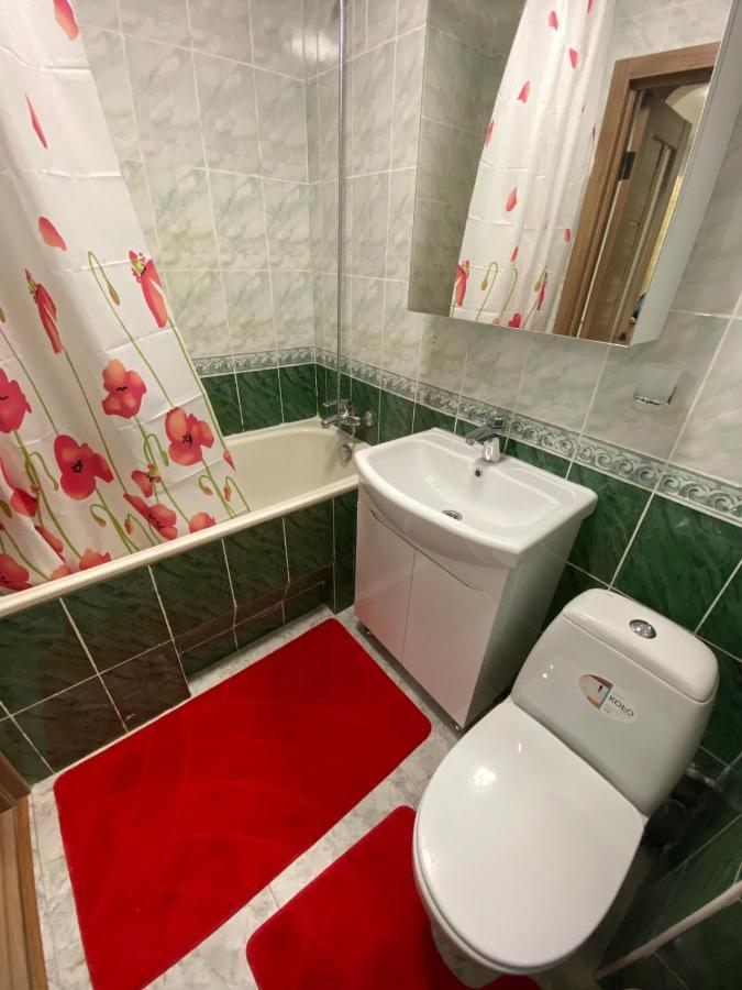 Квартира С Раздельными Комнатами, Левый Берег, Пр Правды, Ул Калиновая 第聂伯罗彼得罗夫斯克 外观 照片