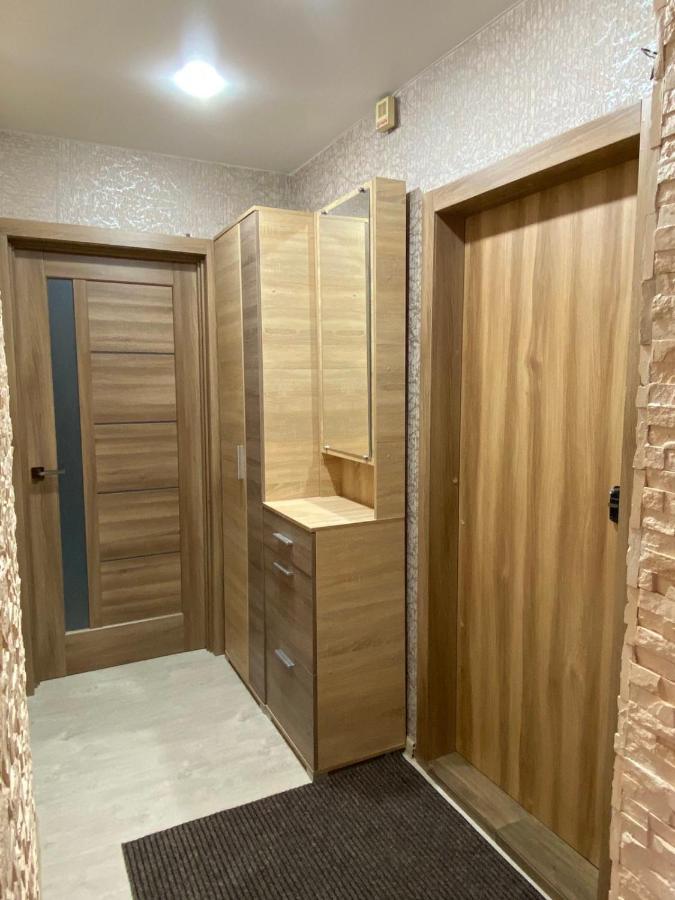 Квартира С Раздельными Комнатами, Левый Берег, Пр Правды, Ул Калиновая 第聂伯罗彼得罗夫斯克 外观 照片
